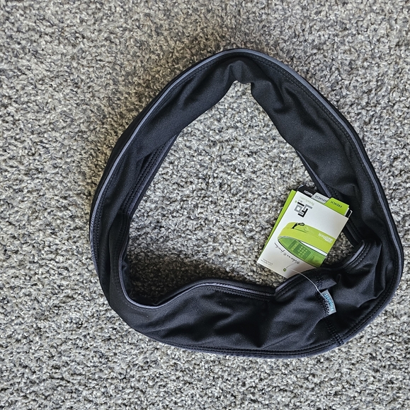 NWT Flip Belt - Picture 2 of 9